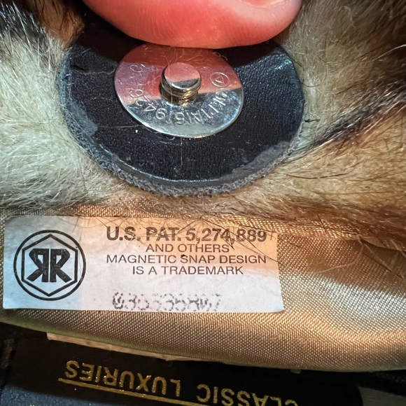 Leopard Faux Fur Clutch with shoulder strap - Picture 5 of 5